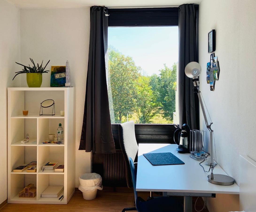 Private Room With Free Parking Coblenza Esterno foto